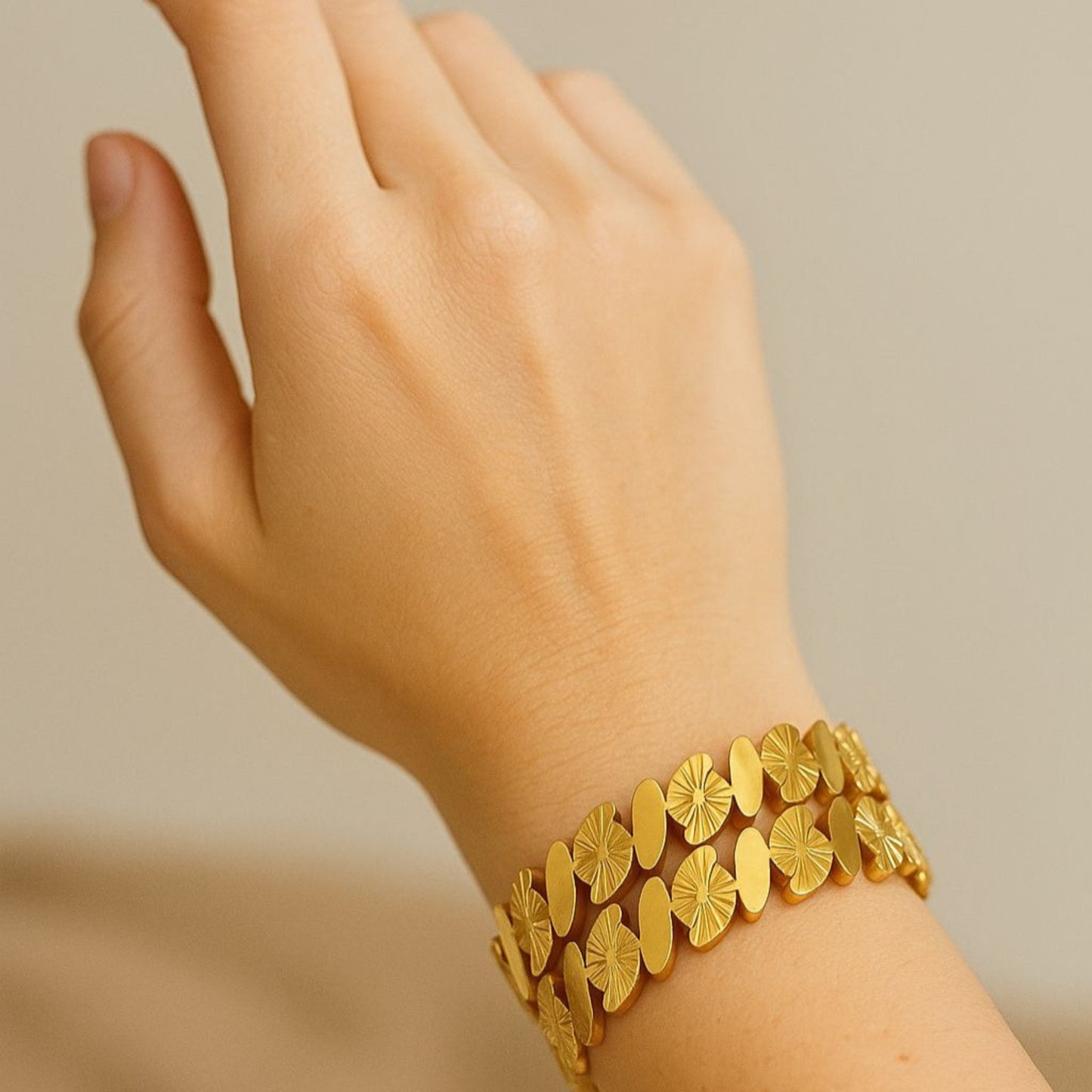 classic gold plated Bracelet