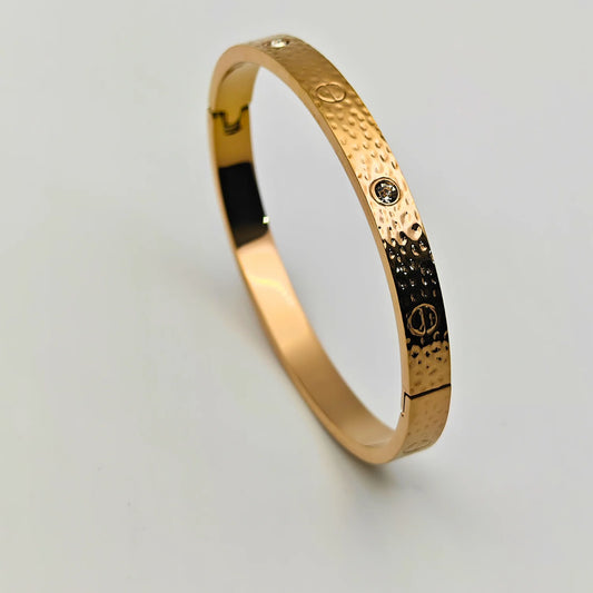 Gold plated Statment Bracelet