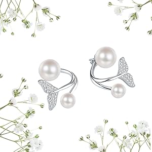 Fish Tail Pearl Earring