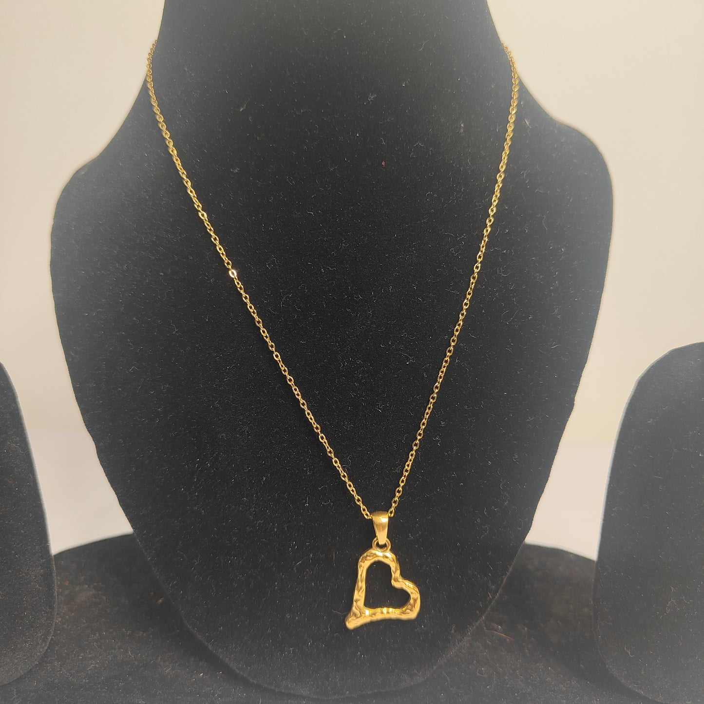 Gold toned Neclace