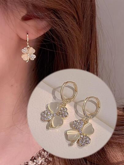 Cluster Clip on Earrings