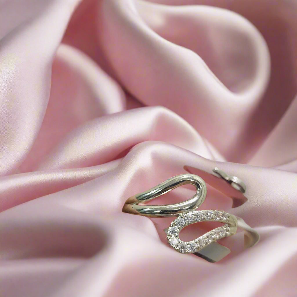 Twisted Adjustable Ad Ring