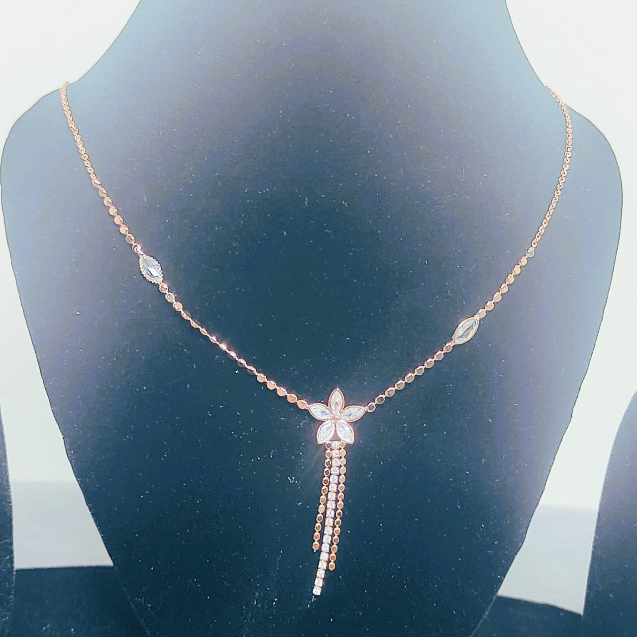 Flower Rose gold Necklace