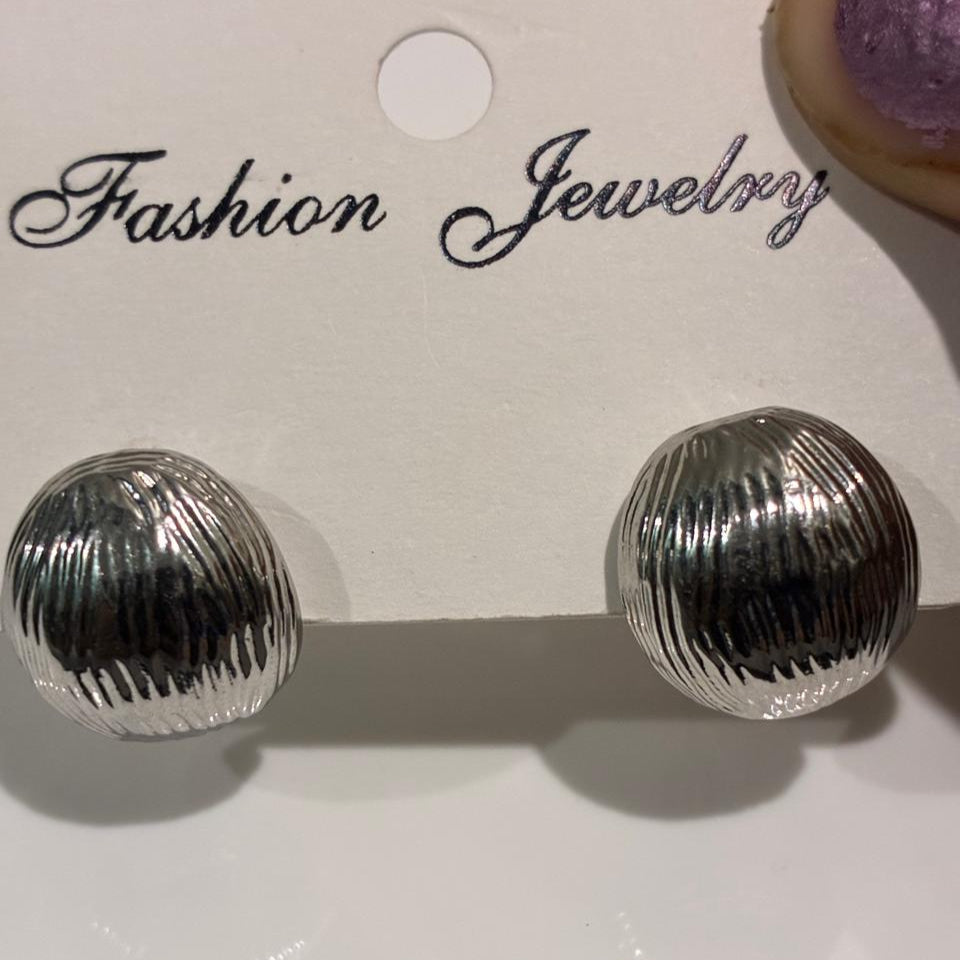 SilveR Hoop Studs