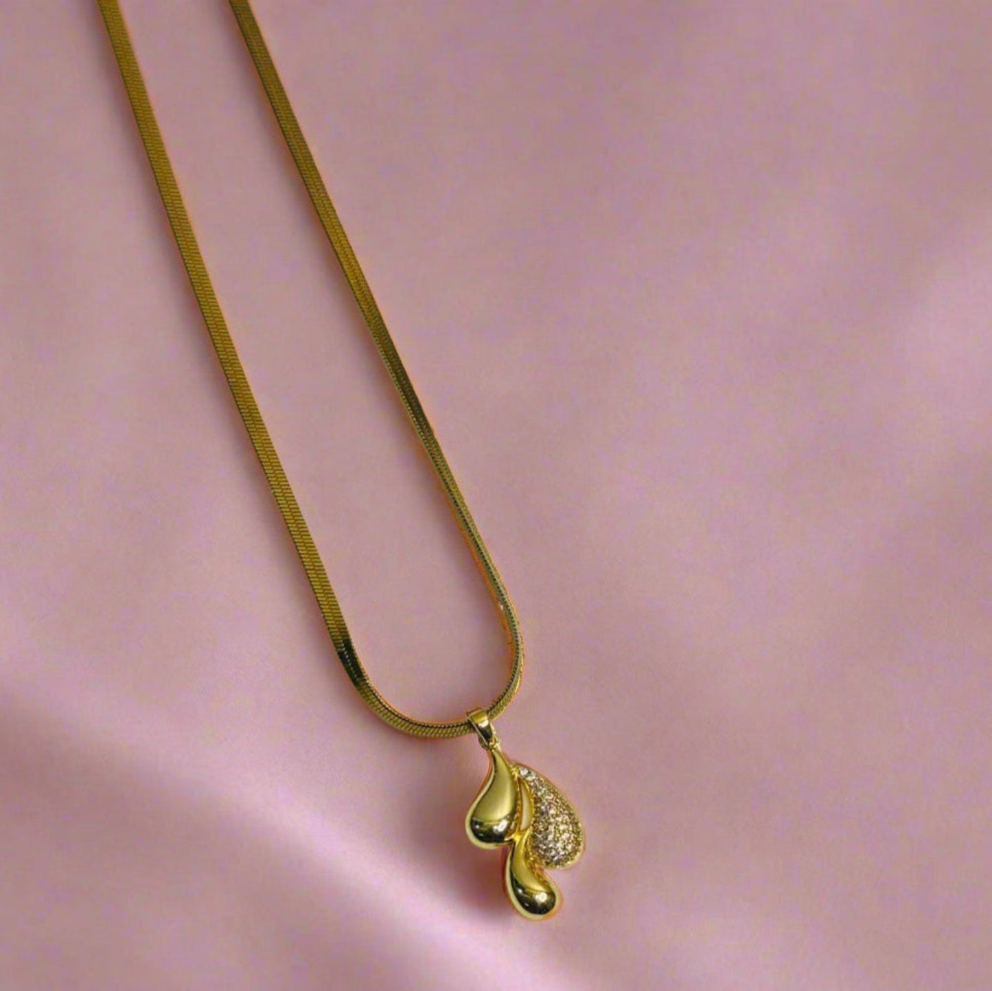 Gold Toned unisex Pendant